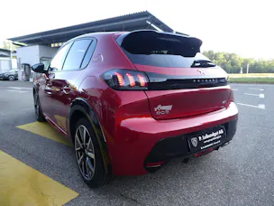 Peugeot 208 1.2 PureTech 130 GT EAT8