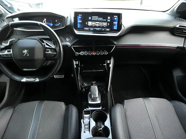 Peugeot 208 1.2 PureTech 130 GT EAT8