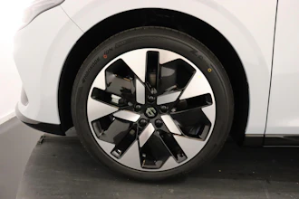 https://vehicle.imgix.net/4402638/4e5bff02-f1ea-4e51-96d2-69cf915efbeb.JPG