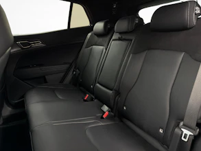 https://vehicle.imgix.net/4402644/a6515a96-7d8b-43ed-88a9-ed6d5a9dad56.jpg
