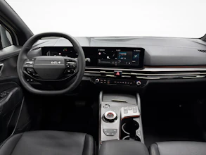 https://vehicle.imgix.net/4402644/a95d4904-9e31-4ac7-8451-9ca219de3bba.jpg