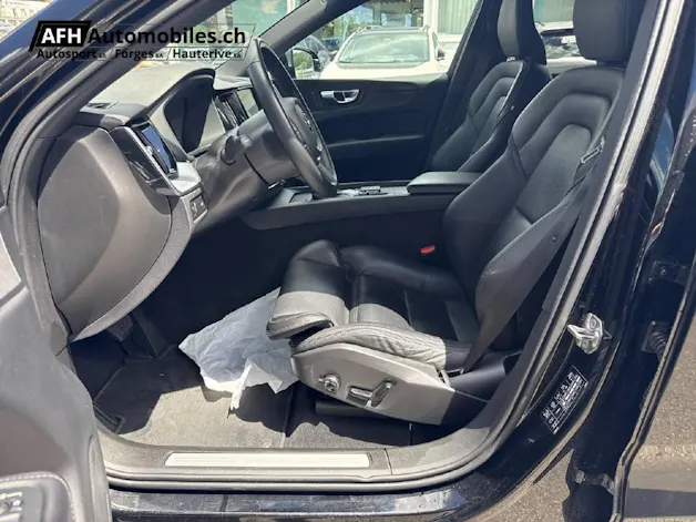 Volvo XC60 2.0 T5 Momentum AWD