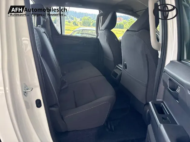 Toyota Hilux Double Cab.-pick-up 59KWh Comfort