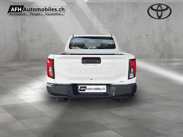 Toyota Hilux Double Cab.-pick-up 59KWh Comfort