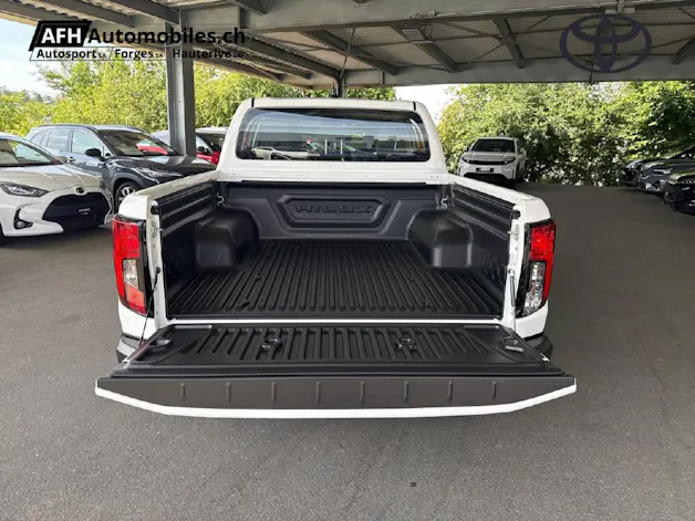 Toyota Hilux Double Cab.-pick-up 59KWh Comfort