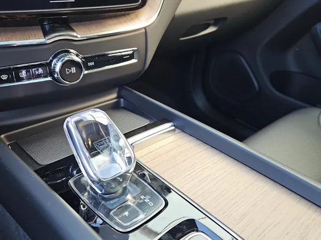 Volvo XC60 2.0 T8 TE Ultra Dark eAWD