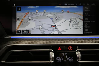 https://vehicle.imgix.net/4402745/28d41e01-4131-4f46-b6fc-982c65e2a73f.jpg