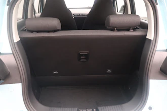 https://vehicle.imgix.net/4402764/bf70ed34-84cc-4157-b636-e392644a3fa6.JPG