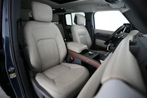 Land Rover Defender 110 2.0 P400e HSE