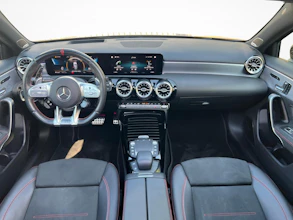 https://vehicle.imgix.net/4402845/fffb7162-6663-4333-ac61-d425fa0953e7.jpg