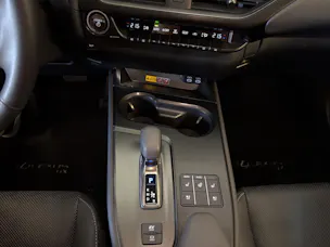 Lexus UX 300h Excellence