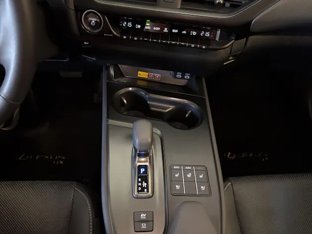 Lexus UX 300h Excellence