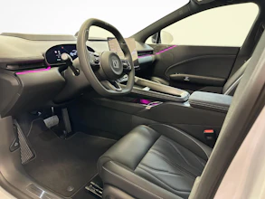 https://vehicle.imgix.net/4402864/eed2242d-18f5-42fa-9f38-eff5620ab273.jpg