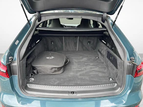 https://vehicle.imgix.net/4402874/b1986618-3c9e-432e-87a2-4da88e4961d2.jpg