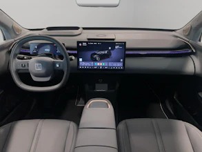 https://vehicle.imgix.net/4403002/da80a596-3764-43cb-a0f0-d462ad0c3b1e.jpg