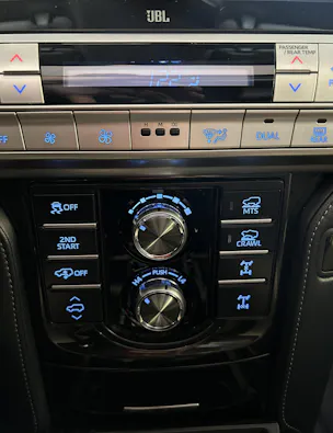 Toyota Land Cruiser 2.8 D 204 Invincible