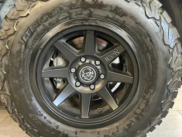 Toyota Land Cruiser 2.8 D 204 Invincible