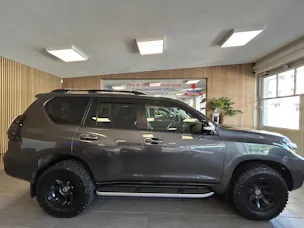 Toyota Land Cruiser 2.8 D 204 Invincible