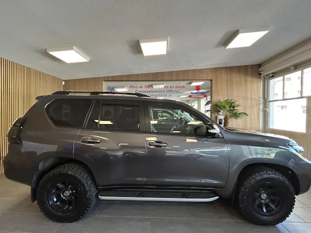 Toyota Land Cruiser 2.8 D 204 Invincible