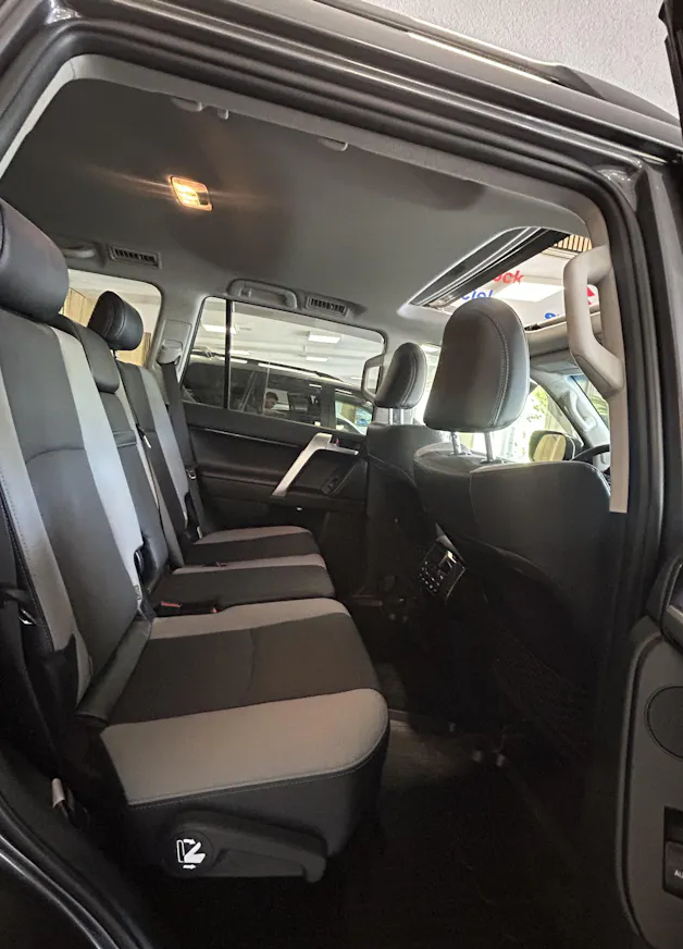 Toyota Land Cruiser 2.8 D 204 Invincible