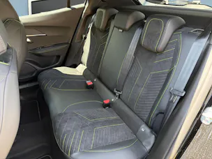 Peugeot 2008 1.2 Hybrid 145 GT Exclusive