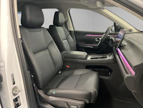 https://vehicle.imgix.net/4403074/24950624-f25a-4092-9152-7b6b59c0f2bb.jpg