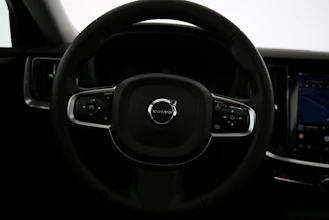 https://vehicle.imgix.net/4403100/04cf6540-cf78-4ebc-bda8-24bb6d0b2540.jpg