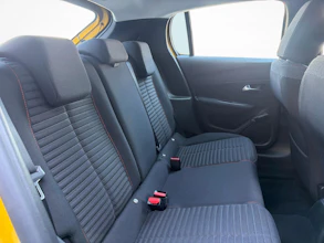https://vehicle.imgix.net/4403109/2cffe89d-4084-4328-be18-e4a4a1447383.jpg