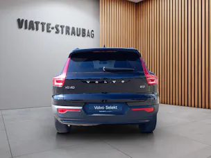 Volvo XC40 2.0 B3 MH Plus Dark