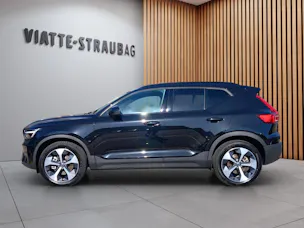 Volvo XC40 2.0 B3 MH Plus Dark