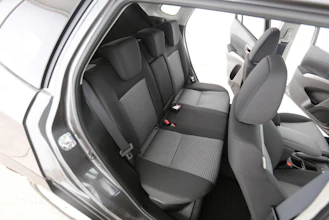 https://vehicle.imgix.net/4403129/04dfea6c-b658-4d88-a77d-286a10ddc9fc.jpg