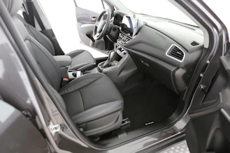 https://vehicle.imgix.net/4403129/f9e6c920-7f1d-4271-83c7-a0194fbb5585.jpg