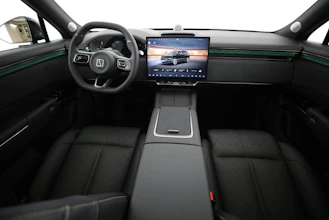 https://vehicle.imgix.net/4403137/ed75fb7f-46db-4f68-ac95-ab594b09f2dd.jpg