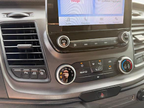 https://vehicle.imgix.net/4403143/76b746aa-a383-4a4e-a68e-d9f9a48741a6.jpg