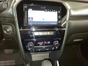 https://vehicle.imgix.net/4403177/9e529649-1281-4121-ad67-0abdb45f3af3.jpg