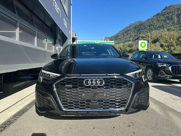 Audi A3 Sportback 2.0 40 TFSI S Line quattro S-Tronic