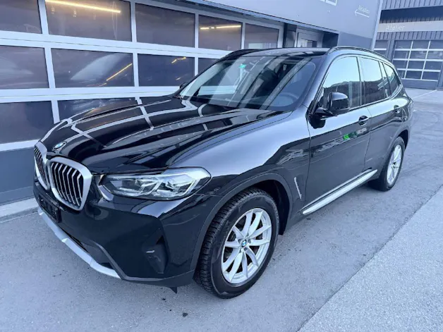 BMW X3 20i xDrive - CH