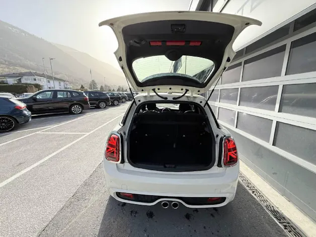 Mini F55 2.0i Cooper S SDKG CH