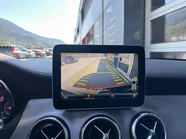 MERCEDES-BENZ CLA 220 AMG Line 4m Shooting Brake