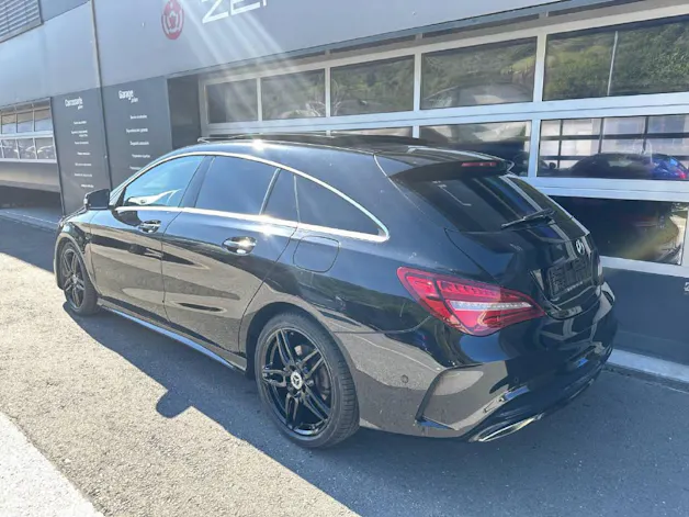 MERCEDES-BENZ CLA 220 AMG Line 4m Shooting Brake