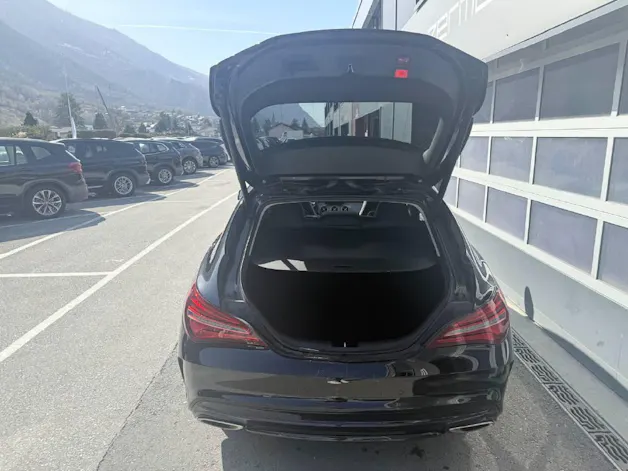 Mercedes-Benz CLA 220 AMG Line 4m Shooting Brake