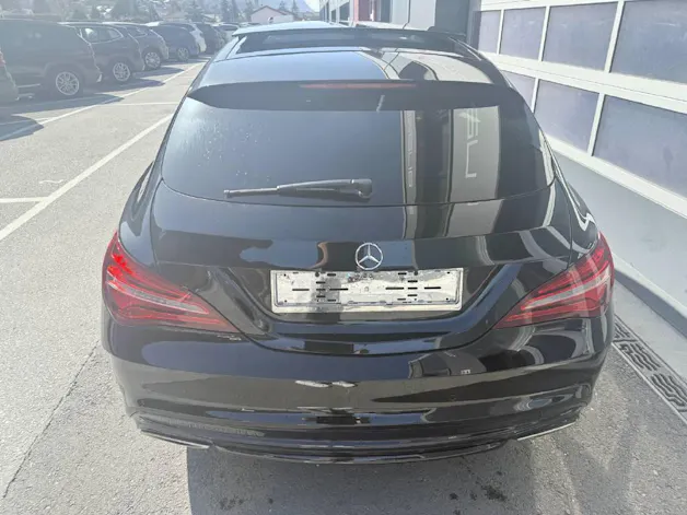 Mercedes-Benz CLA 220 AMG Line 4m Shooting Brake