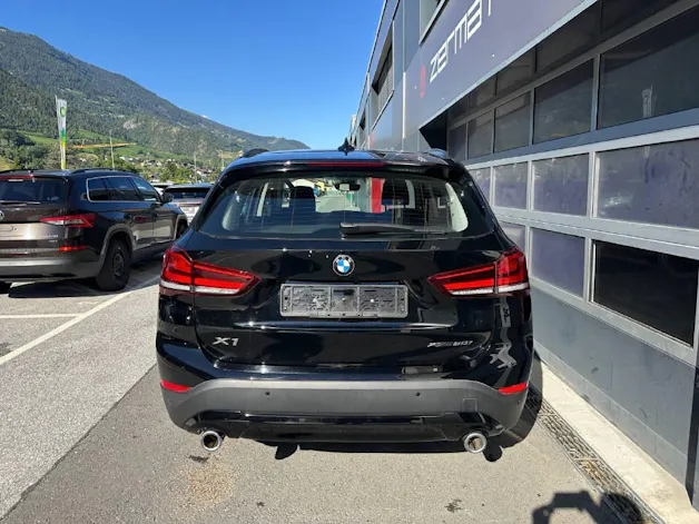 BMW X1 20i xDrive CH