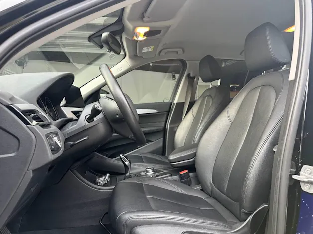 BMW X1 20i xDrive CH