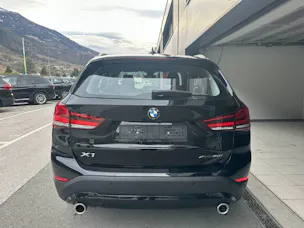 BMW X1 20i xDrive CH