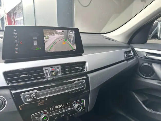BMW X1 20i xDrive CH
