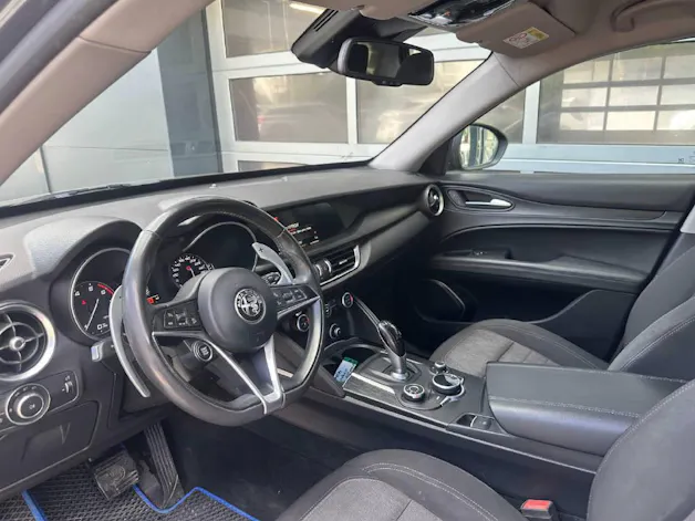 Alfa Romeo Stelvio 2.0 Q4 4X4 CH