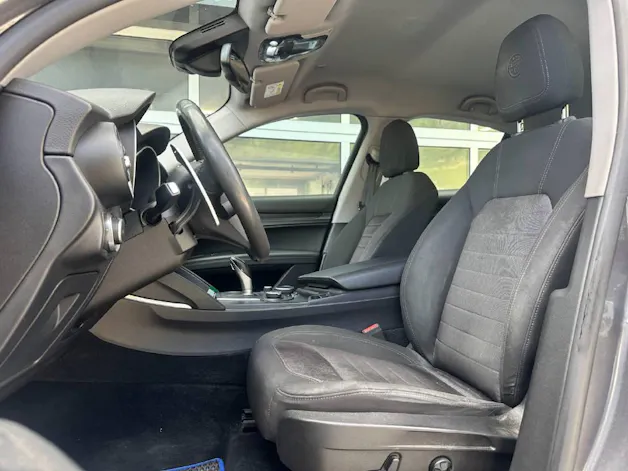 Alfa Romeo Stelvio 2.0 Q4 4X4 CH