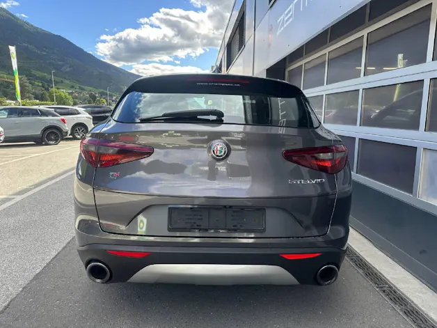 Alfa Romeo Stelvio 2.0 Q4 4X4 CH