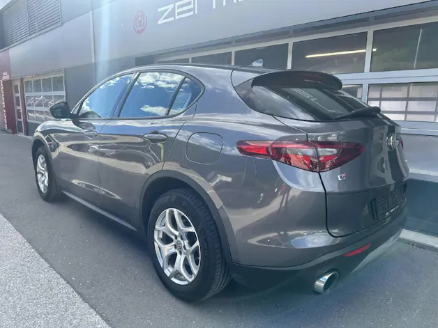 Alfa Romeo Stelvio 2.0 Q4 4X4 CH
